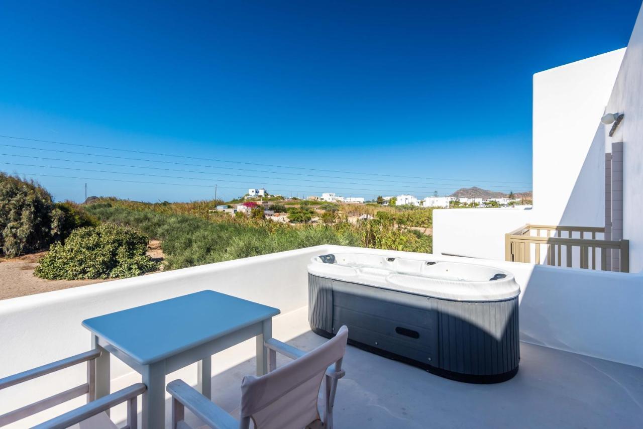 Milia Gi Suites Pollonia Bagian luar foto