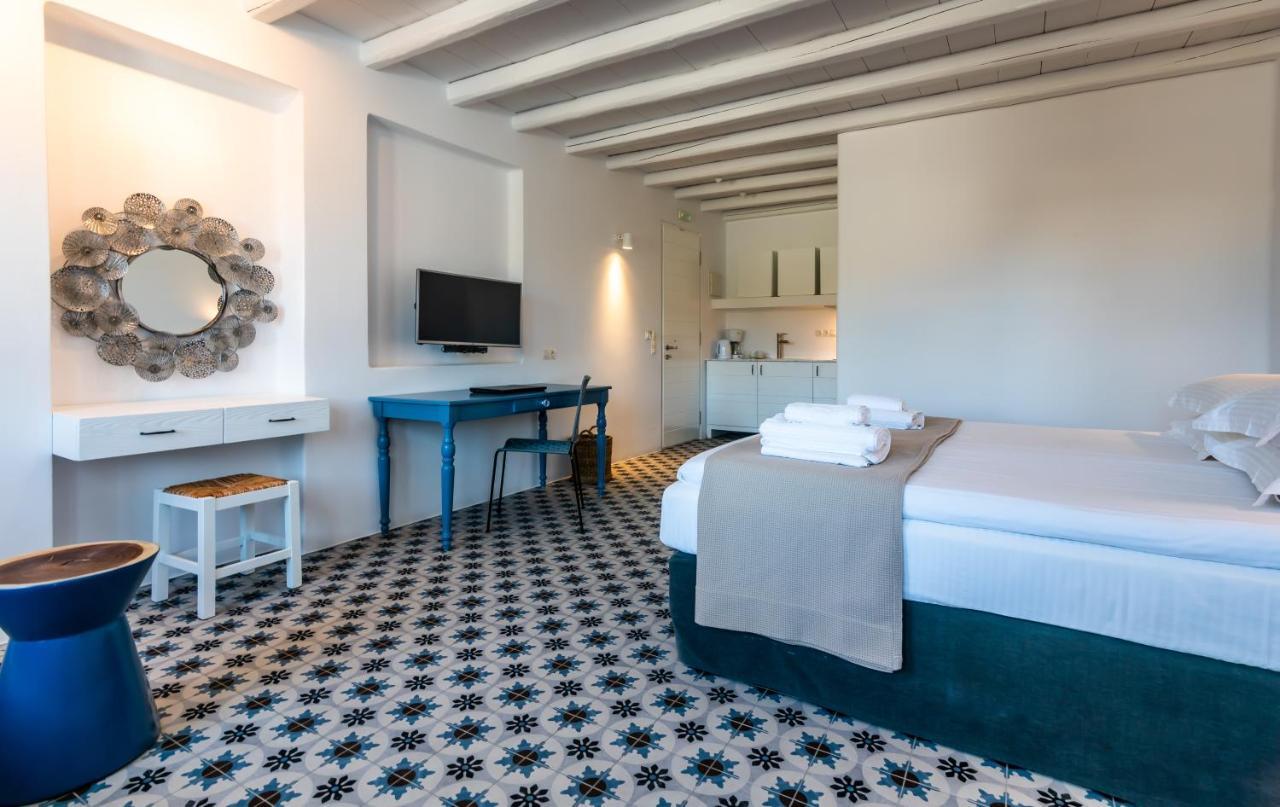 Milia Gi Suites Pollonia Bagian luar foto