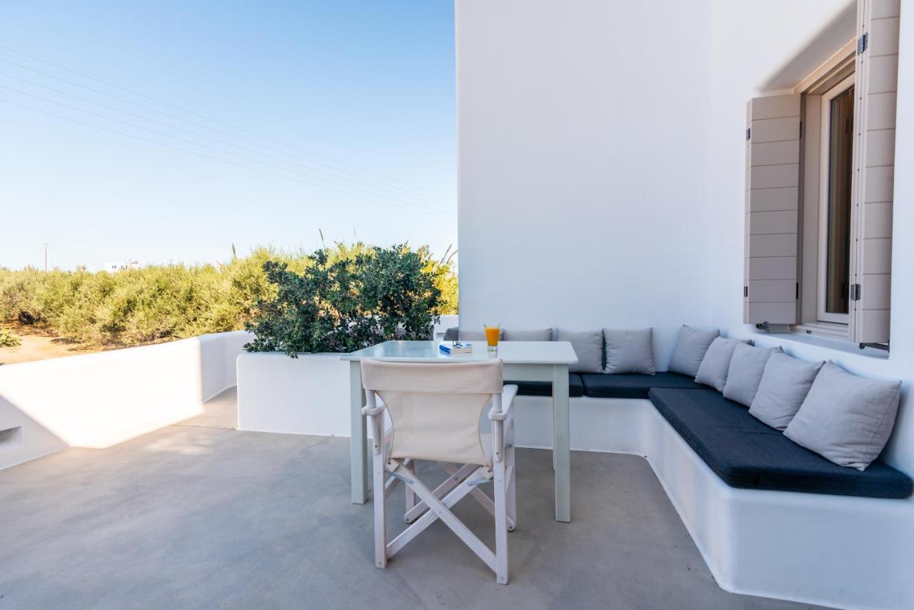 Milia Gi Suites Pollonia Bagian luar foto