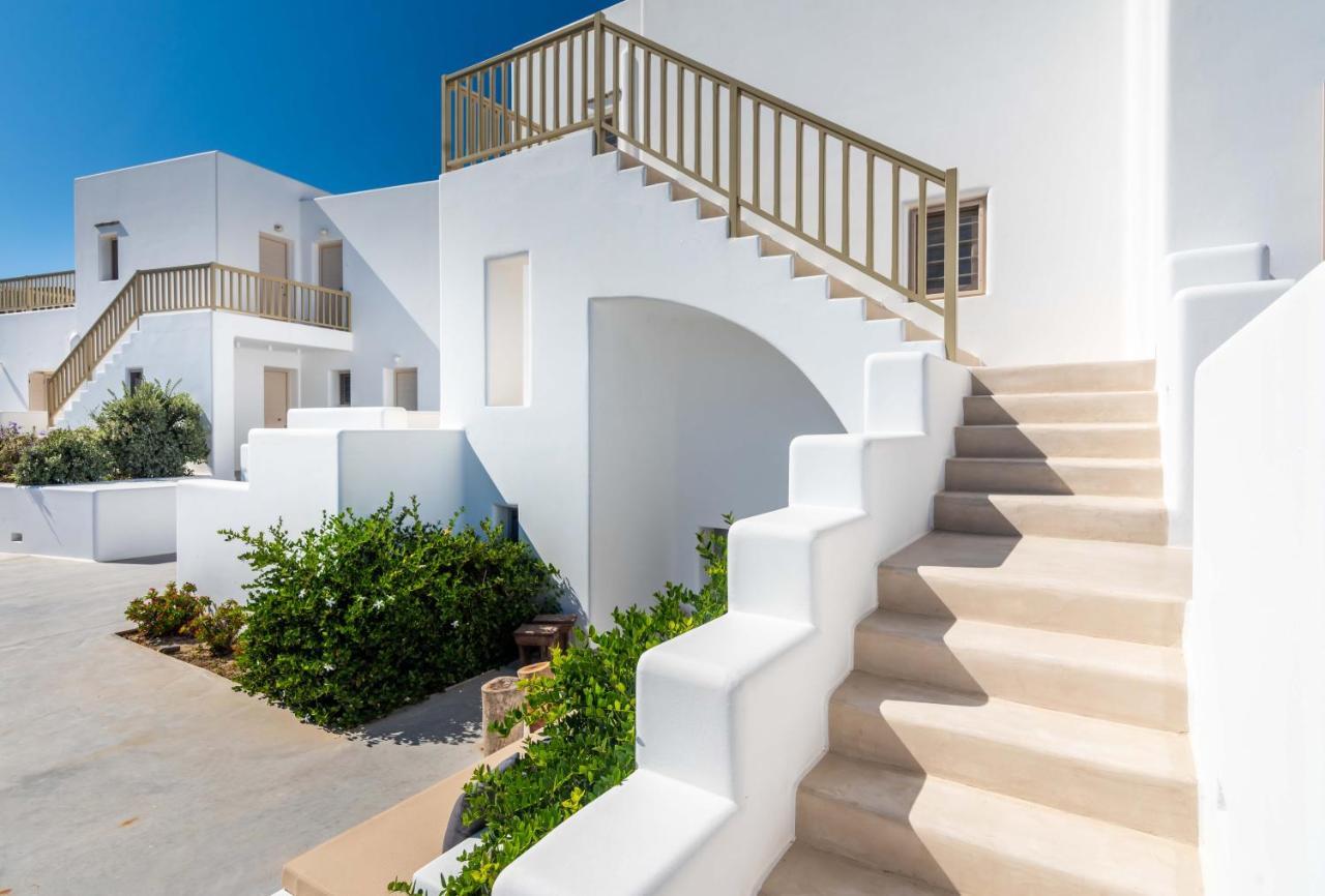 Milia Gi Suites Pollonia Bagian luar foto