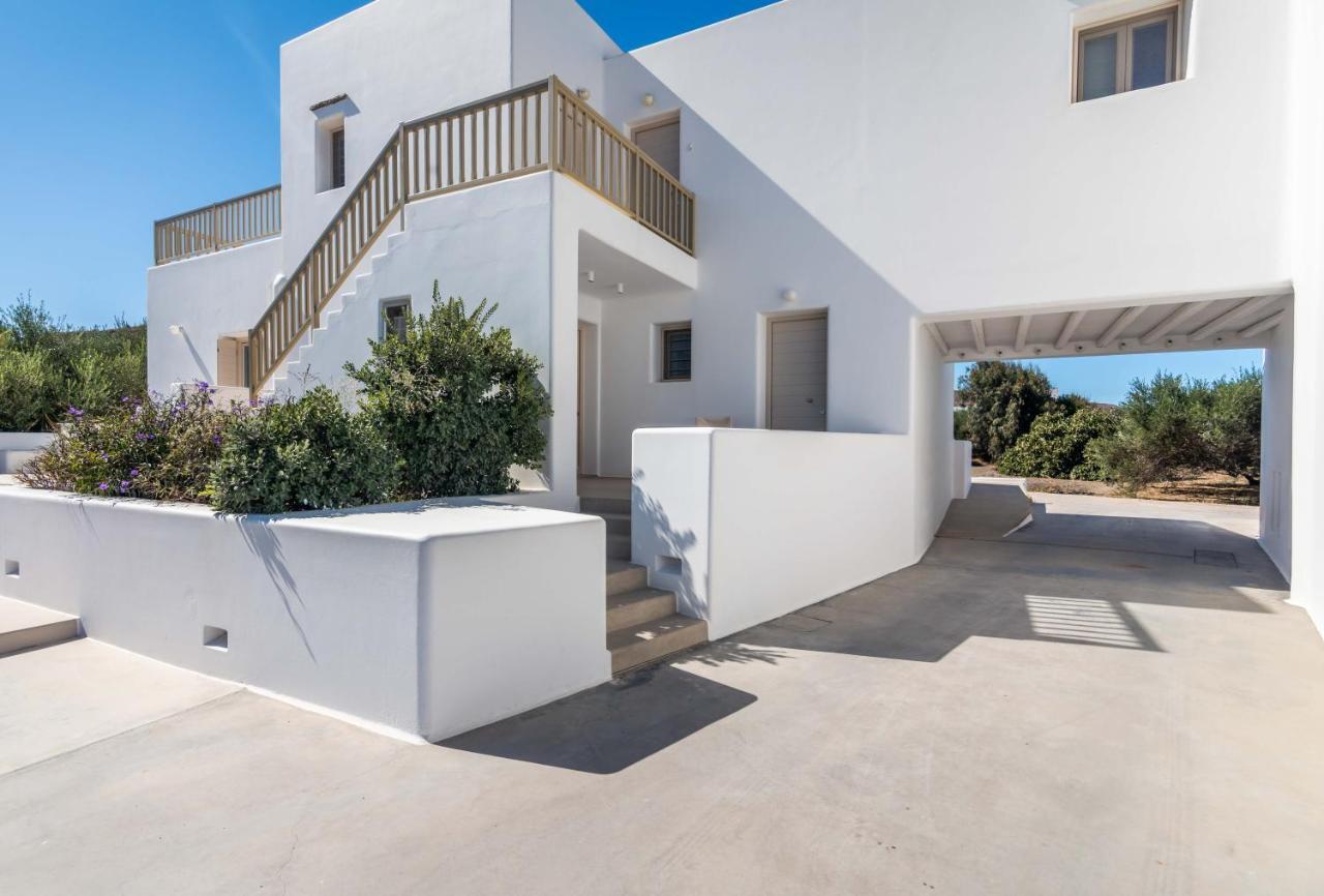 Milia Gi Suites Pollonia Bagian luar foto