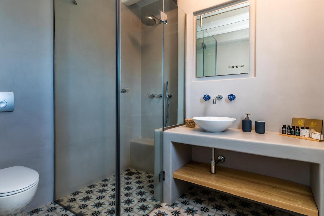 Milia Gi Suites Pollonia Bagian luar foto