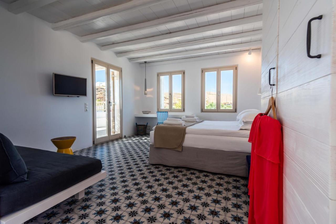 Milia Gi Suites Pollonia Bagian luar foto