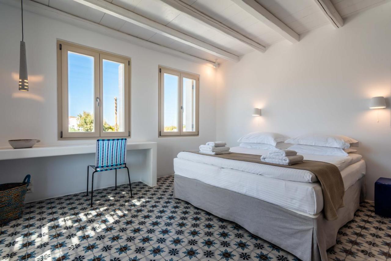 Milia Gi Suites Pollonia Bagian luar foto