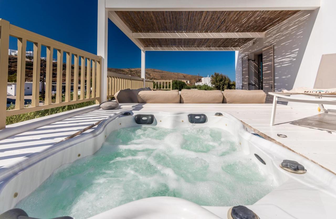 Milia Gi Suites Pollonia Bagian luar foto